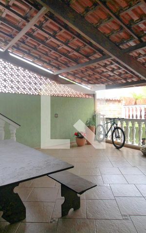Casa para alugar com 265m², 5 quartos e 2 vagasVaranda coberta