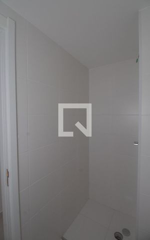 Apartamento para alugar com 32m², 2 quartos e 1 vaga Apartamento para alugar com 32m², 2 quartos e 1 vagaBanheiro