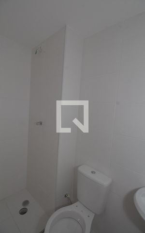 Apartamento para alugar com 32m², 2 quartos e 1 vaga Apartamento para alugar com 32m², 2 quartos e 1 vagaBanheiro