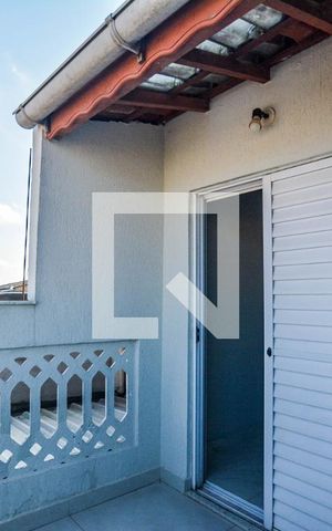 Casa à venda com 200m², 3 quartos e 4 vagas Casa à venda com 200m², 3 quartos e 4 vagasQuarto 2