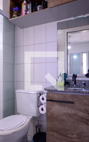 Apartamento à venda com 70m², 3 quartos e 2 vagas Apartamento à venda com 70m², 3 quartos e 2 vagasBanheiro da Suite