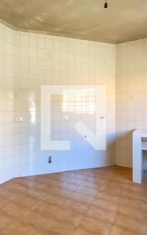 Casa à venda com 275m², 3 quartos e 3 vagas Casa à venda com 275m², 3 quartos e 3 vagasÁrea de Serviço