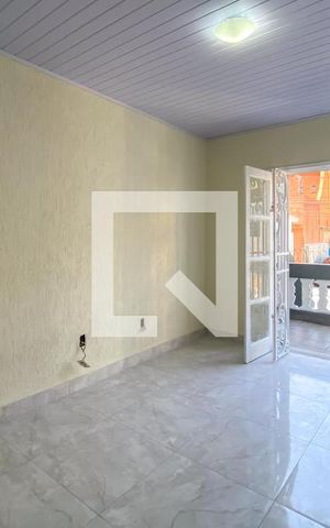 Casa à venda com 275m², 3 quartos e 3 vagas Casa à venda com 275m², 3 quartos e 3 vagasQuarto 1