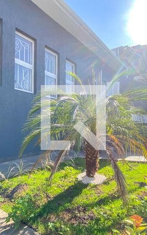 Casa à venda com 275m², 3 quartos e 3 vagas Casa à venda com 275m², 3 quartos e 3 vagasJardim da Frente