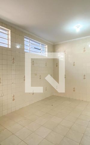 Casa à venda com 275m², 3 quartos e 3 vagas Casa à venda com 275m², 3 quartos e 3 vagasCozinha