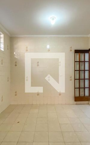 Casa à venda com 275m², 3 quartos e 3 vagas Casa à venda com 275m², 3 quartos e 3 vagasCozinha