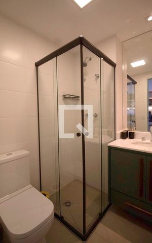 Studio para alugar com 25m², 1 quarto e sem vaga Studio para alugar com 25m², 1 quarto e sem vagaBanheiro da Suíte