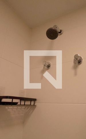 Studio para alugar com 25m², 1 quarto e sem vaga Studio para alugar com 25m², 1 quarto e sem vagaBanheiro da Suíte