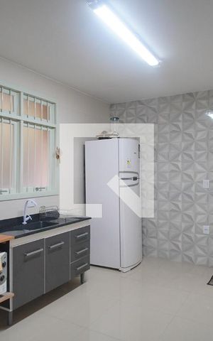 Casa à venda com 197m², 3 quartos e 3 vagas Casa à venda com 197m², 3 quartos e 3 vagasCozinha