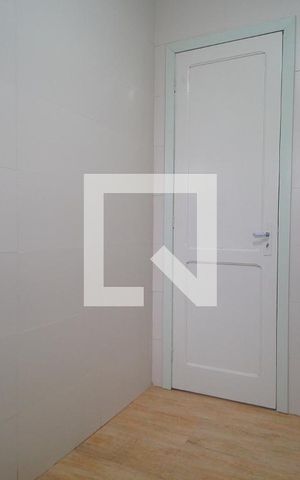Casa à venda com 197m², 3 quartos e 3 vagas Casa à venda com 197m², 3 quartos e 3 vagasBanheiro