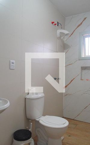 Casa à venda com 197m², 3 quartos e 3 vagas Casa à venda com 197m², 3 quartos e 3 vagasBanheiro