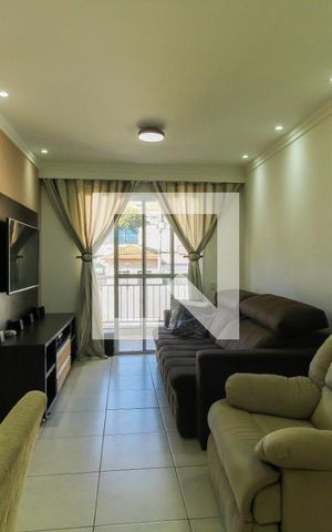 Apartamento à venda com 143m², 3 quartos e 2 vagas Apartamento à venda com 143m², 3 quartos e 2 vagasSala