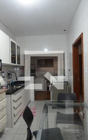 Apartamento para alugar com 160m², 4 quartos e sem vagaCozinha