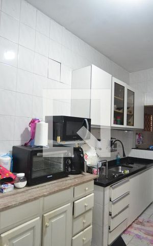 Apartamento para alugar com 160m², 4 quartos e sem vagaCozinha
