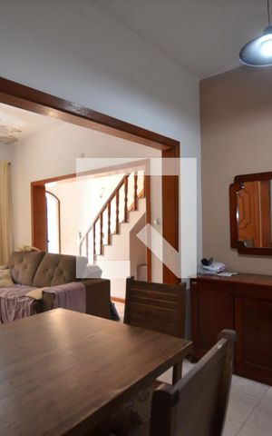 Apartamento para alugar com 160m², 4 quartos e sem vagaSala de Jantar