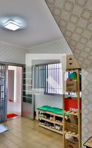 Casa à venda com 320m², 3 quartos e 3 vagas Casa à venda com 320m², 3 quartos e 3 vagasLavanderia