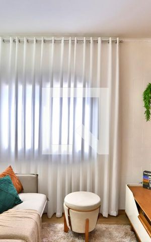 Casa à venda com 320m², 3 quartos e 3 vagas Casa à venda com 320m², 3 quartos e 3 vagasSala de TV