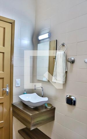 Casa à venda com 320m², 3 quartos e 3 vagas Casa à venda com 320m², 3 quartos e 3 vagasBanheiro do escritório