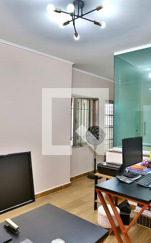 Casa à venda com 320m², 3 quartos e 3 vagas Casa à venda com 320m², 3 quartos e 3 vagasEscritório