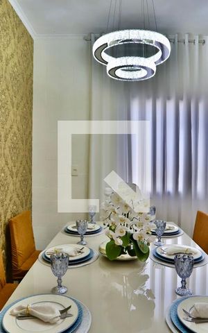 Casa à venda com 320m², 3 quartos e 3 vagas Casa à venda com 320m², 3 quartos e 3 vagasSala de Jantar