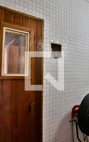 Casa à venda com 320m², 3 quartos e 3 vagas Casa à venda com 320m², 3 quartos e 3 vagasSaúna