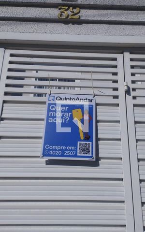 Casa à venda com 100m², 3 quartos e 2 vagas Casa à venda com 100m², 3 quartos e 2 vagasPlaquinha