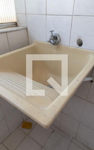 Apartamento à venda com 80m², 3 quartos e sem vagaÁrea de Serviço