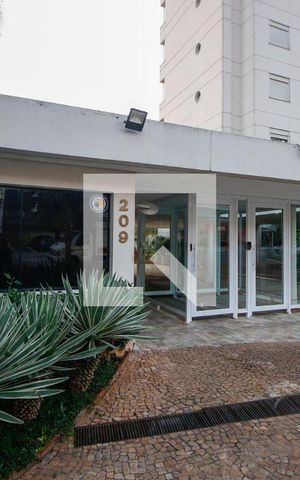 Apartamento à venda com 173m², 3 quartos e 3 vagasFachada e portaria