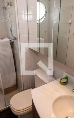 Apartamento à venda com 173m², 3 quartos e 3 vagasBanheiro do Quarto 2
