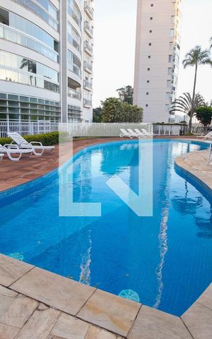 Apartamento à venda com 173m², 3 quartos e 3 vagasÁrea comum - Piscina