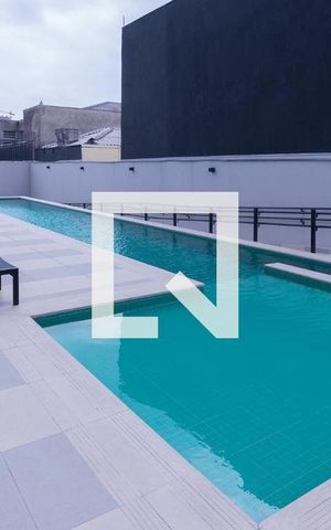 Studio para alugar com 34m², 1 quarto e 1 vaga Studio para alugar com 34m², 1 quarto e 1 vagaPiscina