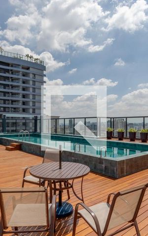 Apartamento para alugar com 32m², 1 quarto e sem vaga Apartamento para alugar com 32m², 1 quarto e sem vagaPiscina