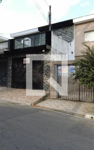 Casa à venda com 100m², 2 quartos e 1 vagaFachada