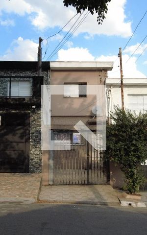 Casa à venda com 100m², 2 quartos e 1 vagaFachada