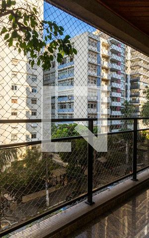 Apartamento para alugar com 186m², 4 quartos e 3 vagasVaranda