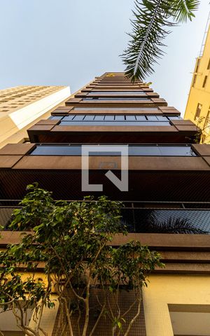 Apartamento para alugar com 186m², 4 quartos e 3 vagasFachada