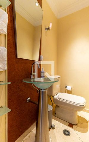 Apartamento para alugar com 186m², 4 quartos e 3 vagasLavabo