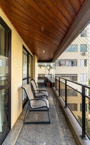 Apartamento para alugar com 186m², 4 quartos e 3 vagasVaranda
