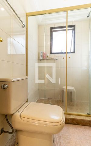 Apartamento para alugar com 186m², 4 quartos e 3 vagasBanheiro da Suíte 2