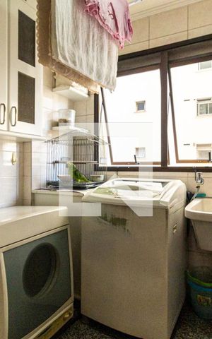 Apartamento para alugar com 186m², 4 quartos e 3 vagasÁrea de Serviço