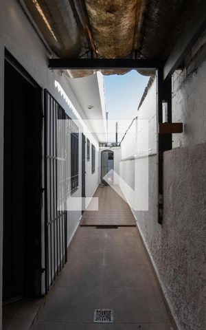 Casa à venda com 131m², 2 quartos e 2 vagasCorredor