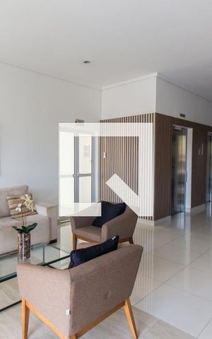 Apartamento à venda com 76m², 2 quartos e 2 vagasHall social