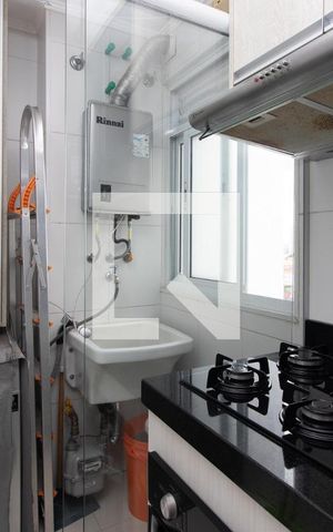 Apartamento à venda com 76m², 2 quartos e 2 vagasCozinha e Área de Serviço
