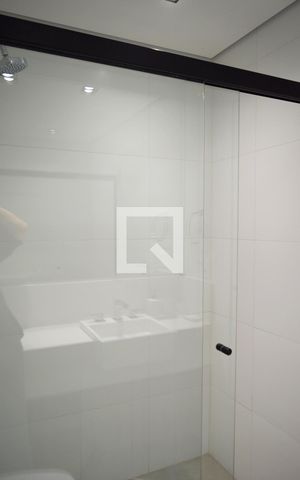 Apartamento à venda com 115m², 2 quartos e 1 vagaBanheiro da suíte 1