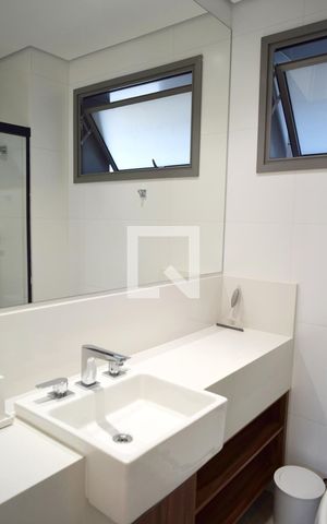 Apartamento à venda com 115m², 2 quartos e 1 vagaBanheiro da suíte 1