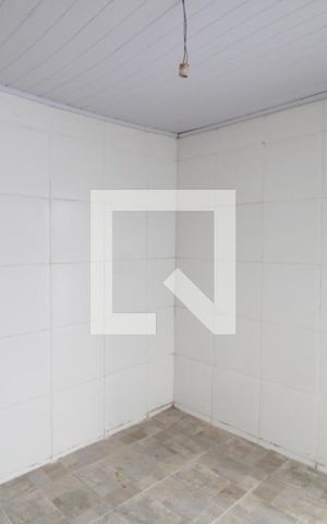 Casa à venda com 19m², 1 quarto e sem vagaSala/Quarto