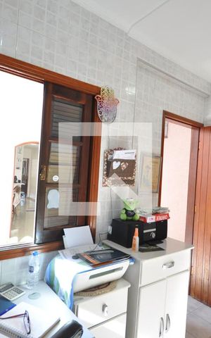Casa à venda com 125m², 3 quartos e 2 vagasQuarto de Serviço