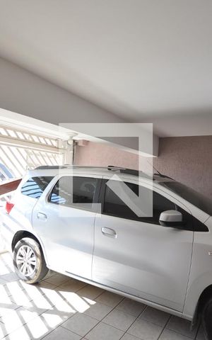 Casa à venda com 125m², 3 quartos e 2 vagasGaragem