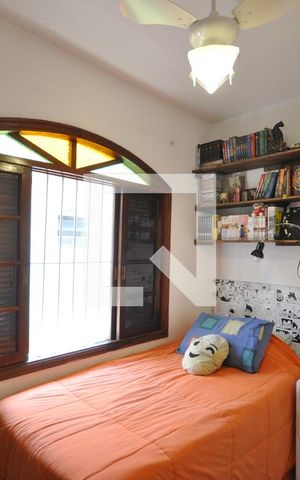 Casa à venda com 125m², 3 quartos e 2 vagasQuarto 2