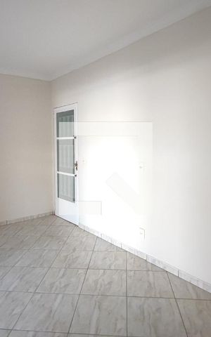Casa à venda com 300m², 3 quartos e 3 vagas Casa à venda com 300m², 3 quartos e 3 vagasSala de Jantar